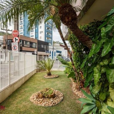 Apartamentos com 49m², 1 quarto, 1 garagem, no bairro Centro em Florianópolis