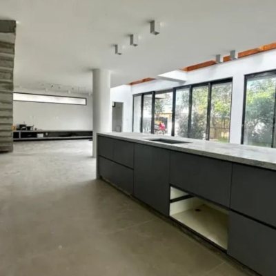 Casa Residencial com 512m², 6 quartos, 6 suítes, 4 garagens, no bairro Campeche em Florianópolis