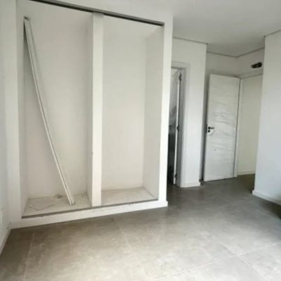 Casa Residencial com 512m², 6 quartos, 6 suítes, 4 garagens, no bairro Campeche em Florianópolis