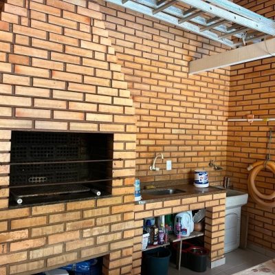 Casa Residencial com 173m², 4 quartos, 1 suíte, 3 garagens, no bairro Praia Grande em Governador Celso Ramos