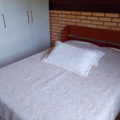 Casa Residencial com 173m², 4 quartos, 1 suíte, 3 garagens, no bairro Praia Grande em Governador Celso Ramos