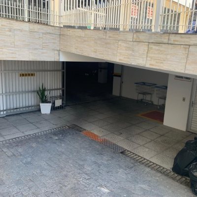 Cobertura com 133m², 4 quartos, 1 suíte, 1 garagem, no bairro Estreito em Florianópolis