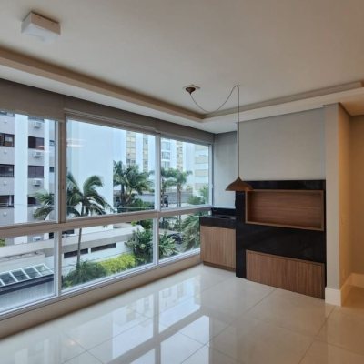 Apartamentos com 169m², 4 quartos, 4 suítes, 2 garagens, no bairro Centro em Florianópolis
