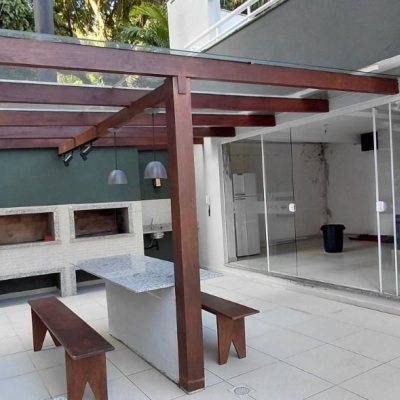 Apartamentos com 140m², 3 quartos, 1 suíte, 1 garagem, no bairro Agronômica em Florianópolis