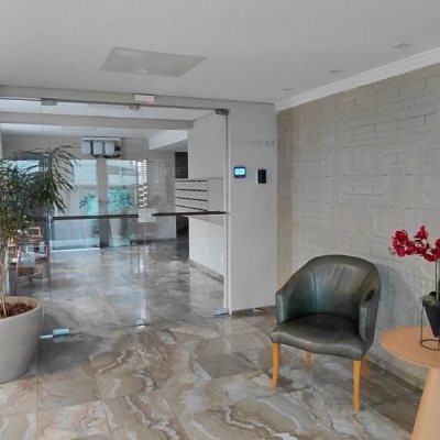 Apartamentos com 140m², 3 quartos, 1 suíte, 1 garagem, no bairro Agronômica em Florianópolis