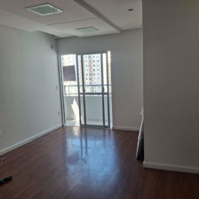 Apartamentos com 103m², 3 quartos, 1 suíte, 1 garagem, no bairro Campinas em São José