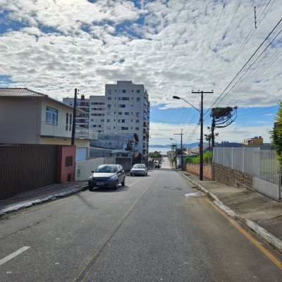 Terreno Comercial/Residencial com 720m², no bairro Jardim Cidade De Florianópolis em São José