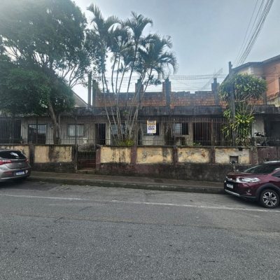 Terreno Comercial/Residencial com 720m², no bairro Jardim Cidade De Florianópolis em São José