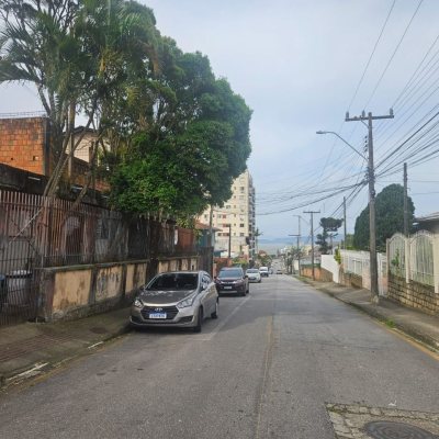 Terreno Comercial/Residencial com 720m², no bairro Jardim Cidade De Florianópolis em São José