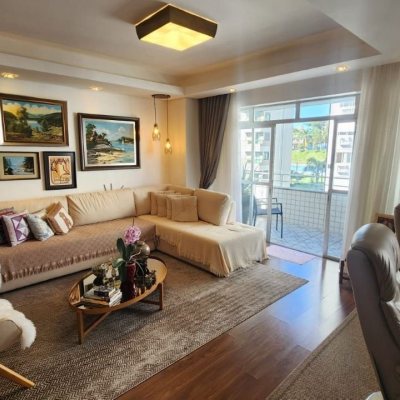 Apartamentos com 170m², 3 quartos, 1 suíte, 2 garagens, no bairro Centro em Florianópolis