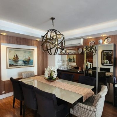 Apartamentos com 170m², 3 quartos, 1 suíte, 2 garagens, no bairro Centro em Florianópolis