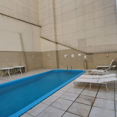 Apartamentos com 170m², 3 quartos, 1 suíte, 2 garagens, no bairro Centro em Florianópolis