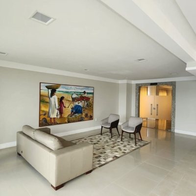 Apartamentos com 170m², 3 quartos, 1 suíte, 2 garagens, no bairro Centro em Florianópolis