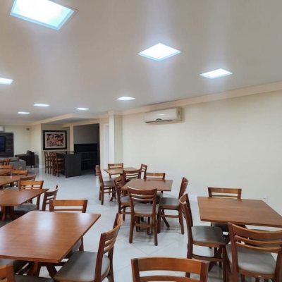 Apartamentos com 170m², 3 quartos, 1 suíte, 2 garagens, no bairro Centro em Florianópolis