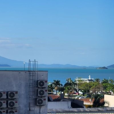 Apartamentos com 170m², 3 quartos, 1 suíte, 2 garagens, no bairro Centro em Florianópolis