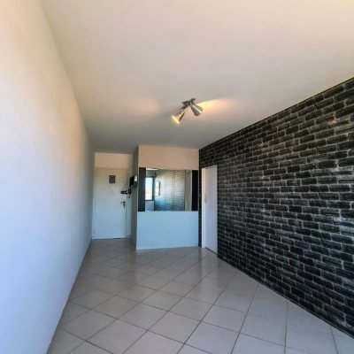 Apartamentos com 72m², 2 quartos, 1 suíte, 1 garagem, no bairro Bom Abrigo em Florianópolis