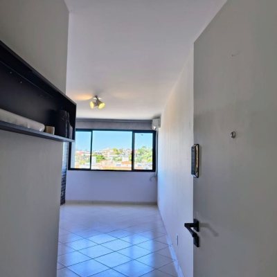 Apartamentos com 72m², 2 quartos, 1 suíte, 1 garagem, no bairro Bom Abrigo em Florianópolis