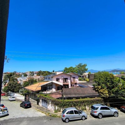 Apartamentos com 72m², 2 quartos, 1 suíte, 1 garagem, no bairro Bom Abrigo em Florianópolis