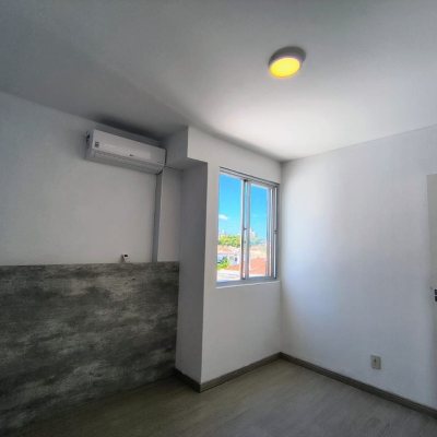 Apartamentos com 72m², 2 quartos, 1 suíte, 1 garagem, no bairro Bom Abrigo em Florianópolis
