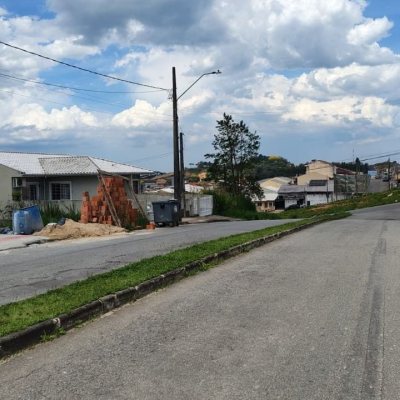 Casa Residencial com 81m², 2 quartos, 2 garagens, no bairro Bela Vista em Palhoça