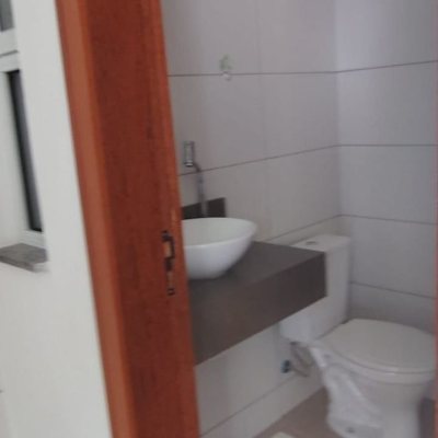 Casa Residencial com 81m², 2 quartos, 2 garagens, no bairro Bela Vista em Palhoça