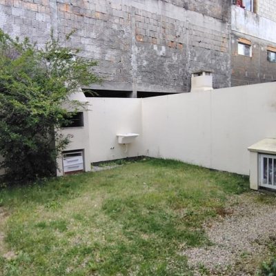 Casa Residencial com 81m², 2 quartos, 2 garagens, no bairro Bela Vista em Palhoça