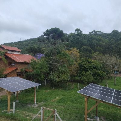 Casa Residencial com 212m², 4 quartos, 1 suíte, 2 garagens, no bairro Vargem Grande em Florianópolis