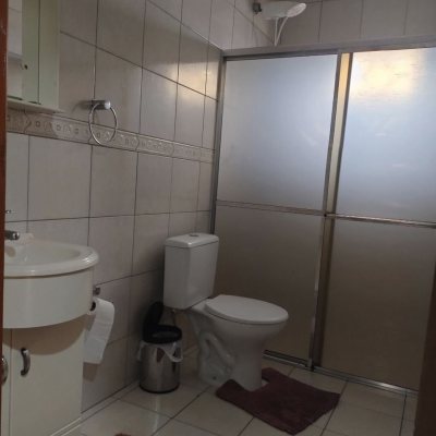 Casa Residencial com 212m², 4 quartos, 1 suíte, 2 garagens, no bairro Vargem Grande em Florianópolis