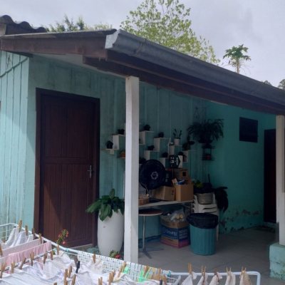 Casa Residencial com 212m², 4 quartos, 1 suíte, 2 garagens, no bairro Vargem Grande em Florianópolis