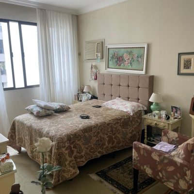 Apartamentos com 101m², 3 quartos, 1 garagem, no bairro Centro em Florianópolis