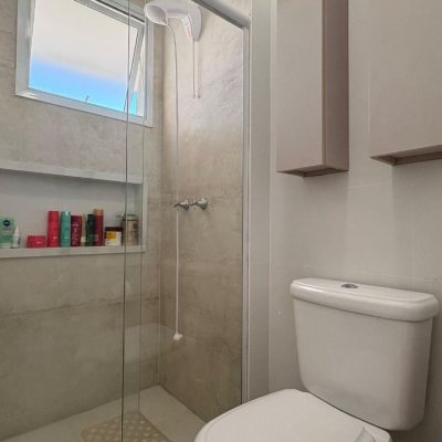 Apartamentos com 85m², 3 quartos, 1 suíte, 2 garagens, no bairro Pagani em Palhoça