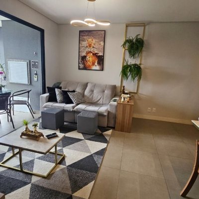 Apartamentos com 82m², 3 quartos, 1 suíte, 1 garagem, no bairro Canasvieiras em Florianópolis