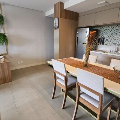 Apartamentos com 82m², 3 quartos, 1 suíte, 1 garagem, no bairro Canasvieiras em Florianópolis