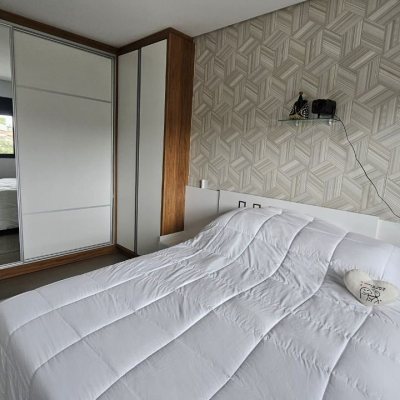 Apartamentos com 82m², 3 quartos, 1 suíte, 1 garagem, no bairro Canasvieiras em Florianópolis
