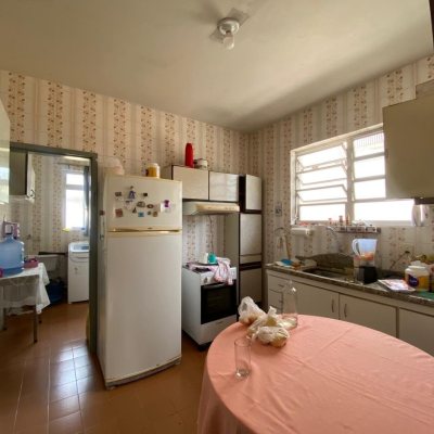 Casa Residencial com 110m², 3 quartos, 1 suíte, 4 garagens, no bairro Capoeiras em Florianópolis