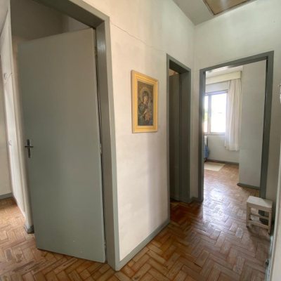 Casa Residencial com 110m², 3 quartos, 1 suíte, 4 garagens, no bairro Capoeiras em Florianópolis