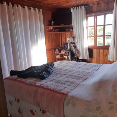 Sitio com 100m², 3 quartos, 1 suíte, 2 garagens, no bairro Vargem Pequena em Florianópolis