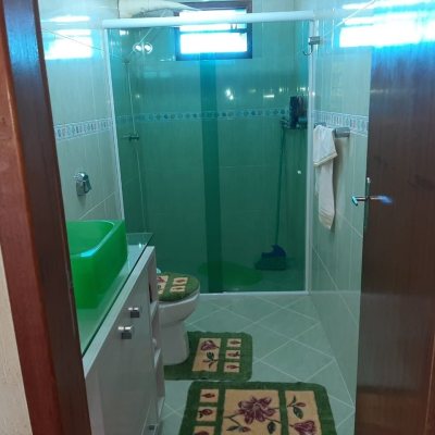 Sitio com 100m², 3 quartos, 1 suíte, 2 garagens, no bairro Vargem Pequena em Florianópolis