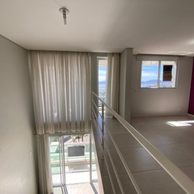 Apartamentos com 95m², 1 quarto, 1 suíte, 2 garagens, no bairro Barreiros em São José