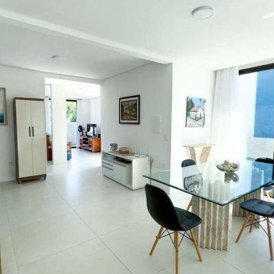 Casa em Condomínio com 288m², 4 quartos, 4 suítes, 4 garagens, no bairro Cachoeira Do Bom Jesus em Florianópolis