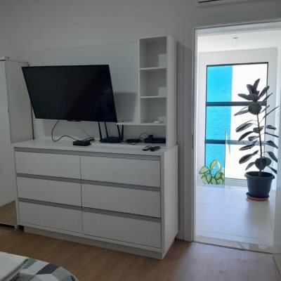 Casa em Condomínio com 288m², 4 quartos, 4 suítes, 4 garagens, no bairro Cachoeira Do Bom Jesus em Florianópolis