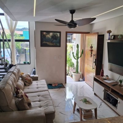 Casa Residencial com 88m², 2 quartos, 2 suítes, 1 garagem, no bairro São João Do Rio Vermelho em Florianópolis