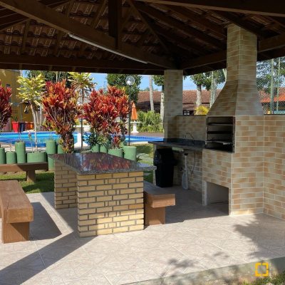 Chalé com 54m², 1 quarto, 1 garagem, no bairro Cachoeira Do Bom Jesus em Florianópolis