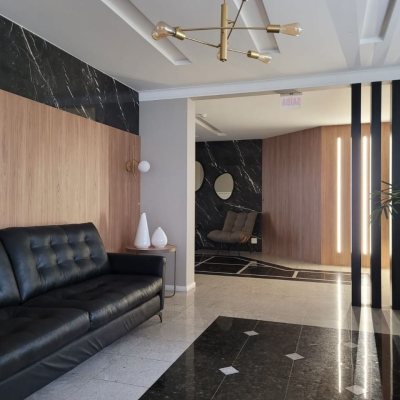 Apartamentos com 131m², 3 quartos, 1 suíte, 2 garagens, no bairro Centro em Florianópolis