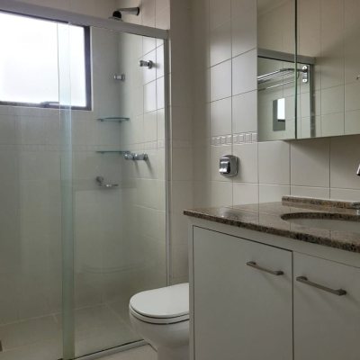 Apartamentos com 131m², 3 quartos, 1 suíte, 2 garagens, no bairro Centro em Florianópolis