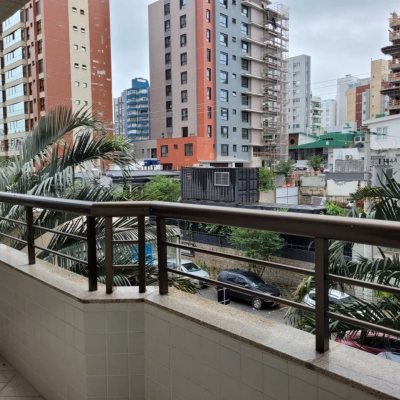 Apartamentos com 131m², 3 quartos, 1 suíte, 2 garagens, no bairro Centro em Florianópolis