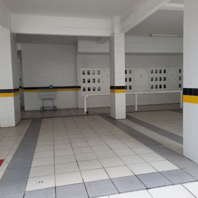 Apartamentos com 131m², 3 quartos, 1 suíte, 2 garagens, no bairro Centro em Florianópolis