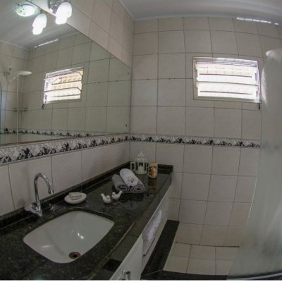 Casa Residencial com 180m², 4 quartos, 1 suíte, 4 garagens, no bairro Campeche em Florianópolis