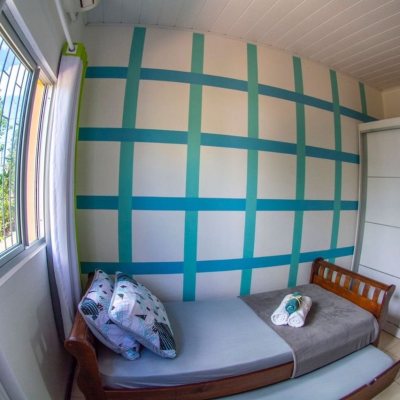 Casa Residencial com 180m², 4 quartos, 1 suíte, 4 garagens, no bairro Campeche em Florianópolis