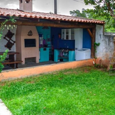 Casa Residencial com 180m², 4 quartos, 1 suíte, 4 garagens, no bairro Campeche em Florianópolis